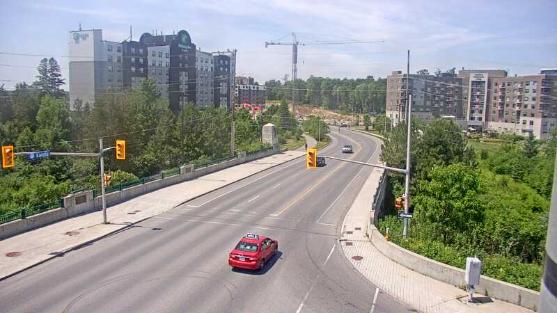 Traffic camera image at 2025-06-30 17:36:55