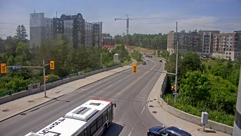 Traffic camera image at 2025-06-30 18:25:22