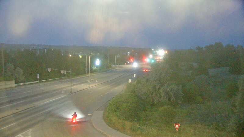 Traffic camera image at 2025-08-04 01:00:18