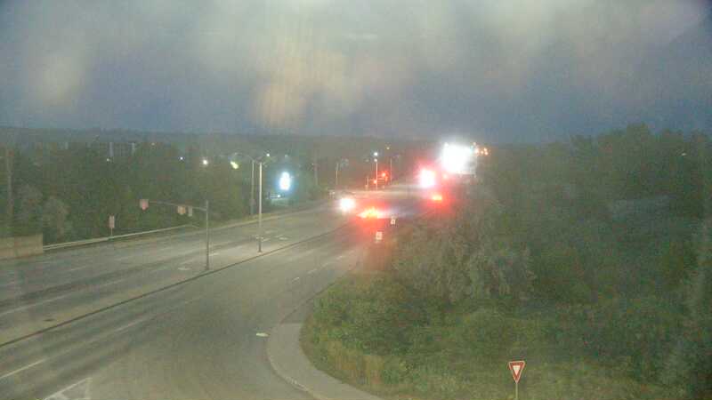 Traffic camera image at 2025-08-04 01:05:16
