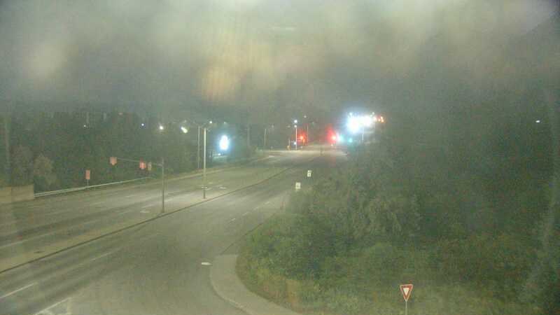 Traffic camera image at 2025-08-04 01:20:17