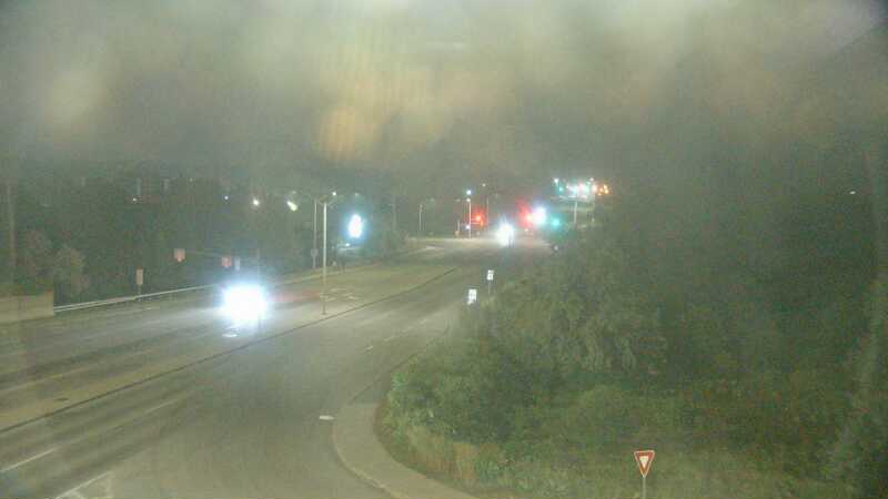 Traffic camera image at 2025-08-04 01:35:20