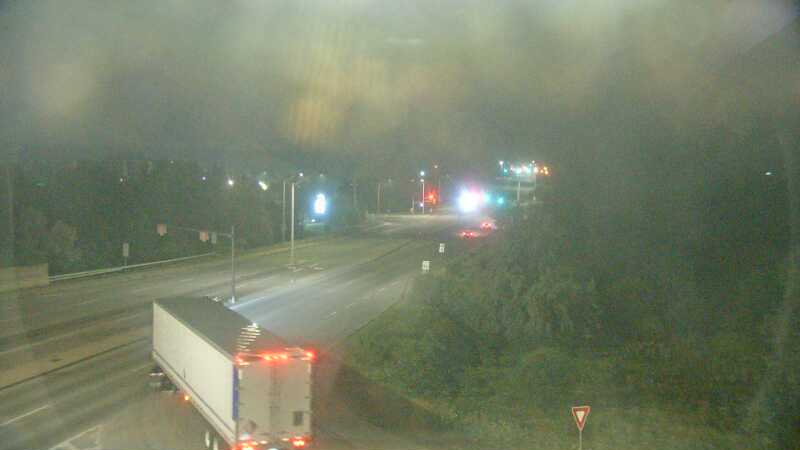 Traffic camera image at 2025-08-04 02:15:17