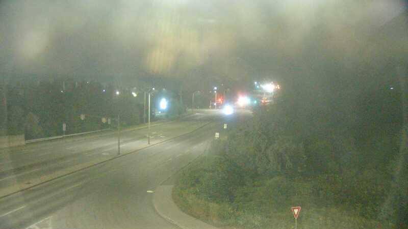 Traffic camera image at 2025-08-04 02:25:21