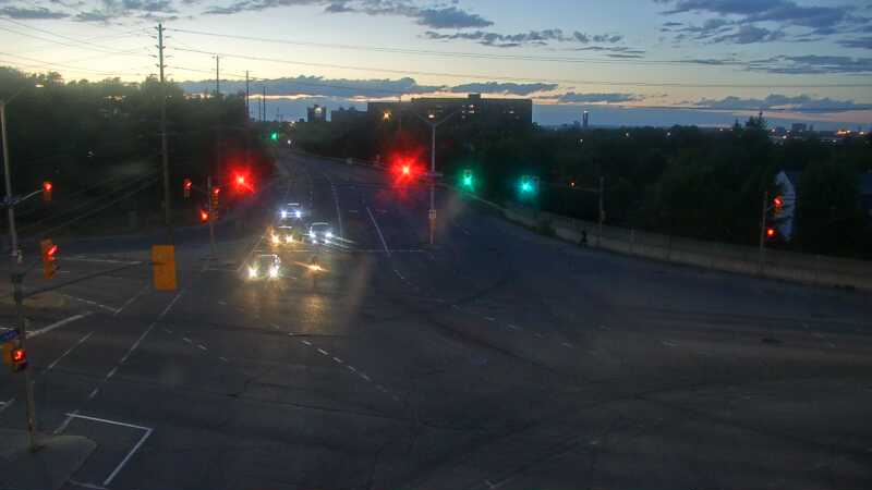 Traffic camera image at 2025-08-25 00:15:21