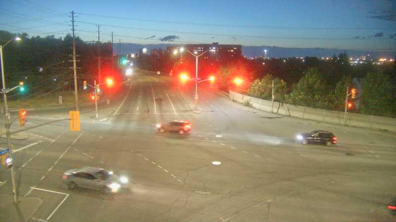 Traffic camera image at 2025-08-25 00:40:19