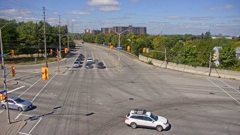 Traffic camera image at 2025-09-14 17:10:21