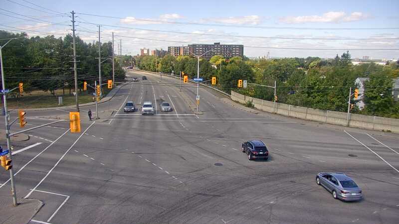 Traffic camera image at 2025-09-14 17:25:21
