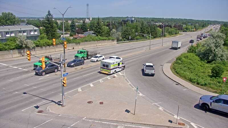 Traffic camera image at 2025-06-30 16:37:15