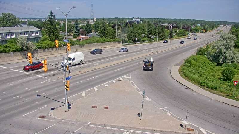 Traffic camera image at 2025-06-30 17:40:19