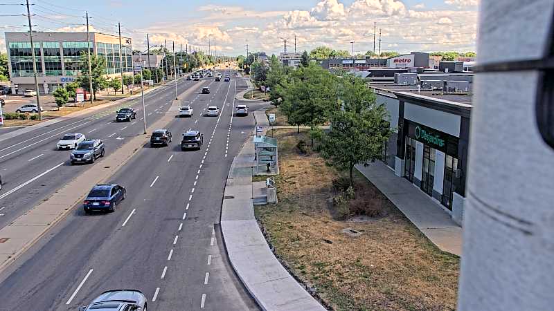 Traffic camera image at 2025-08-24 15:40:20