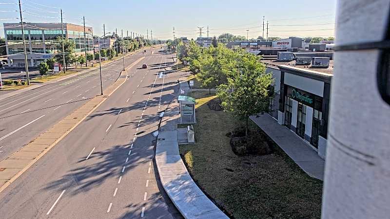 Traffic camera image at 2025-08-31 12:10:27