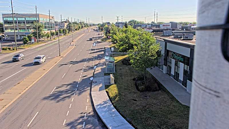 Traffic camera image at 2025-08-31 12:25:21