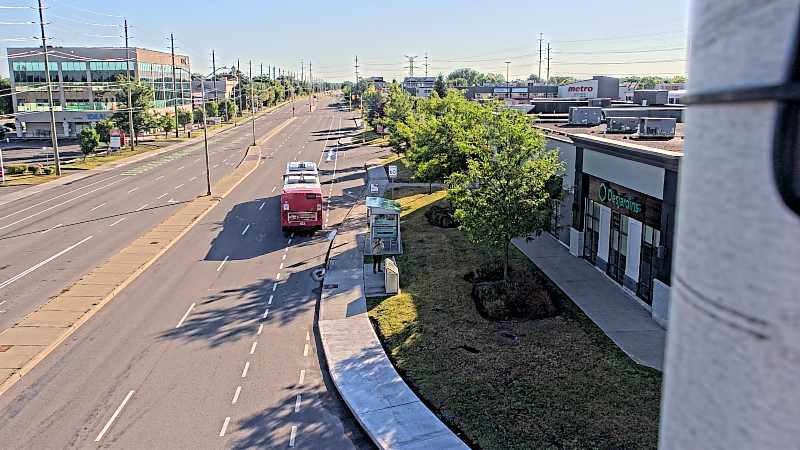 Traffic camera image at 2025-08-31 12:30:21