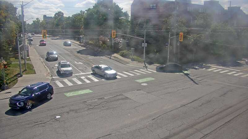 Traffic camera image at 2025-09-14 17:15:23