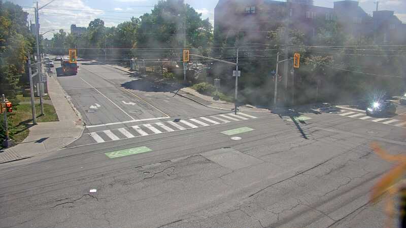Traffic camera image at 2025-09-14 17:30:19