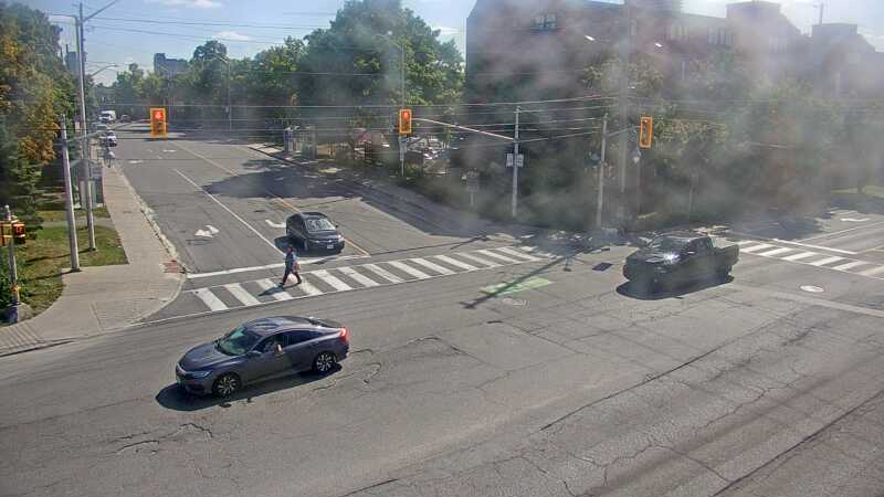 Traffic camera image at 2025-09-14 18:40:23