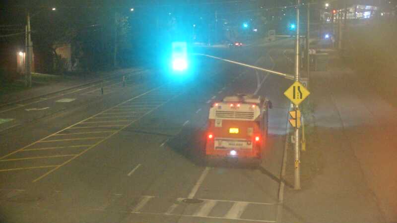 Traffic camera image at 2025-05-09 05:50:19