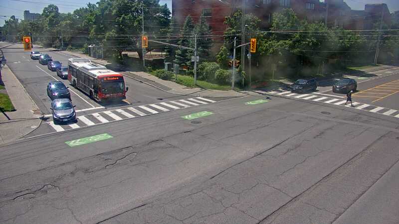 Traffic camera image at 2025-06-30 16:15:20