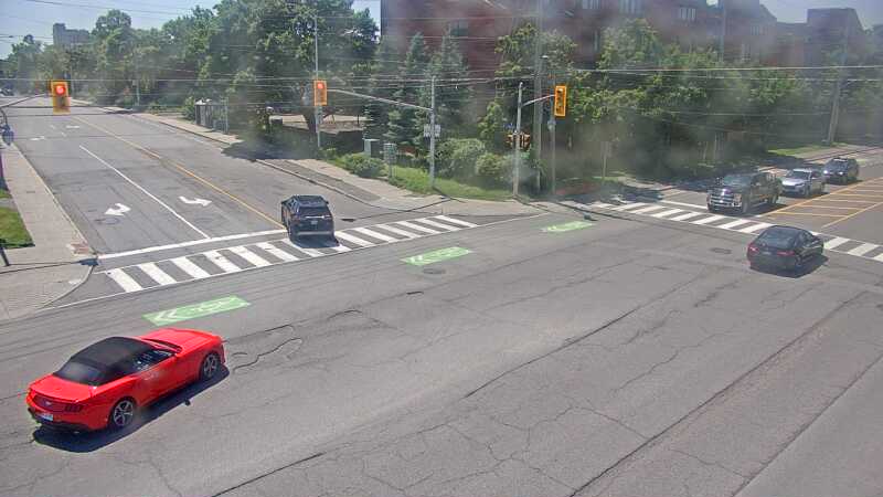 Traffic camera image at 2025-06-30 16:25:17