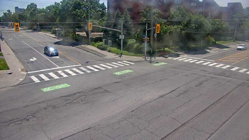 Traffic camera image at 2025-06-30 17:36:56