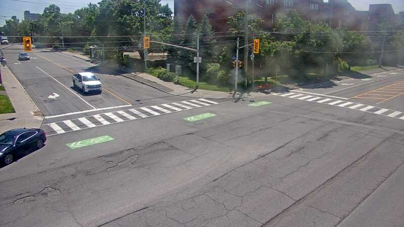 Traffic camera image at 2025-06-30 17:50:22
