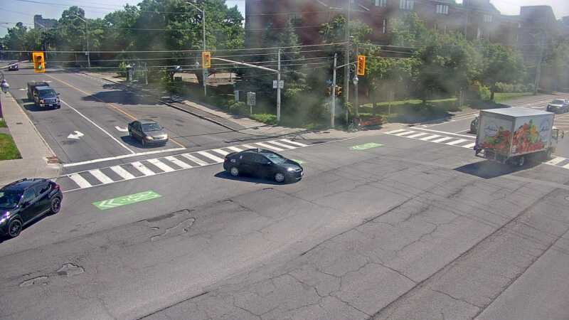 Traffic camera image at 2025-06-30 19:30:27