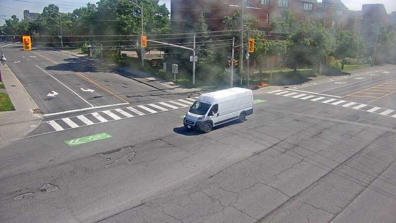 Traffic camera image at 2025-06-30 20:05:26