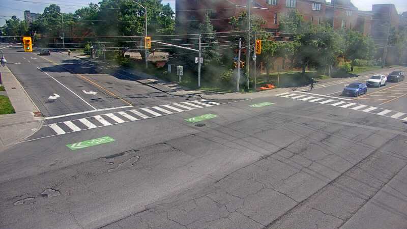 Traffic camera image at 2025-06-30 20:20:34