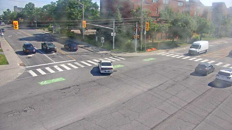 Traffic camera image at 2025-06-30 20:37:07