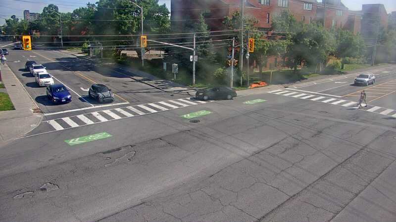 Traffic camera image at 2025-06-30 20:40:20