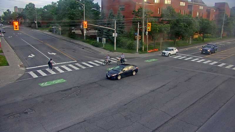 Traffic camera image at 2025-06-30 23:45:24