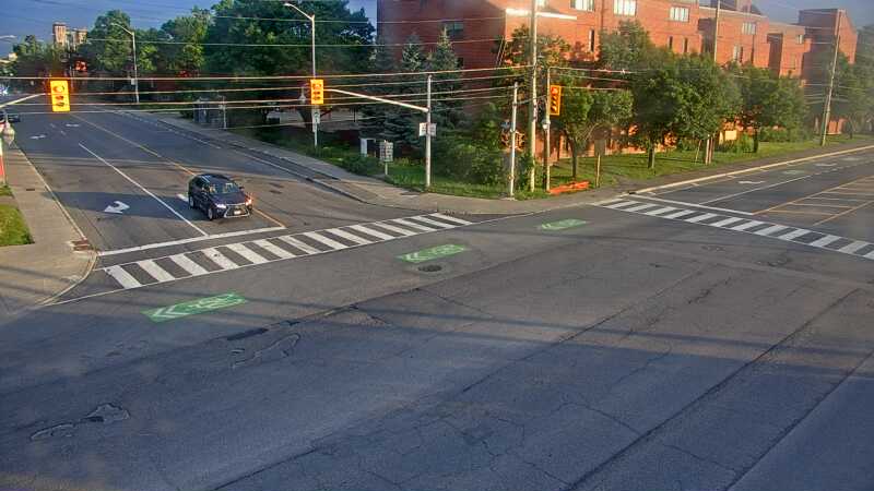 Traffic camera image at 2025-07-01 00:00:40