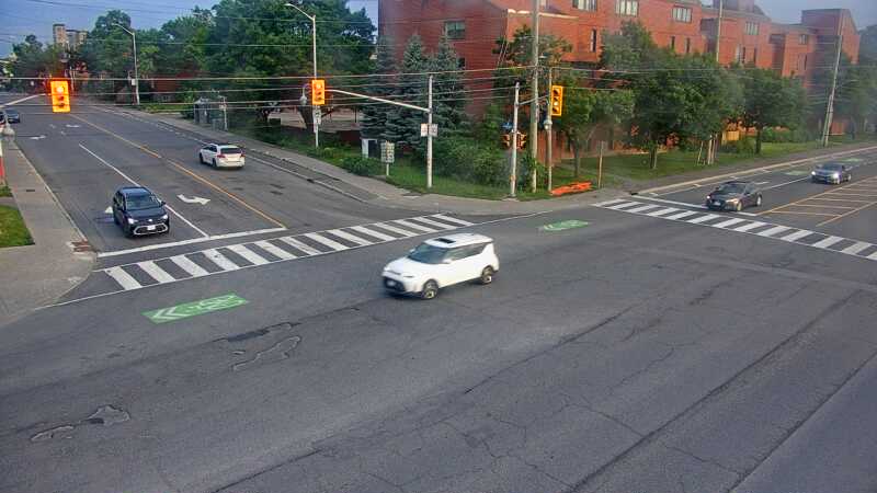 Traffic camera image at 2025-07-01 00:05:33