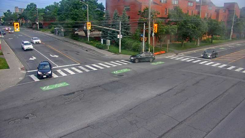 Traffic camera image at 2025-07-01 00:10:20