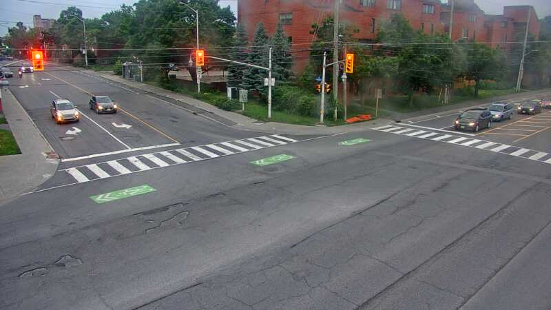 Traffic camera image at 2025-07-01 00:37:09
