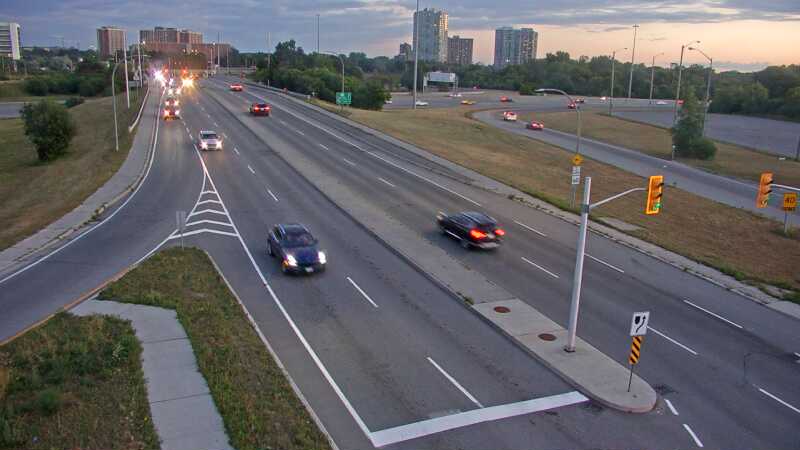 Traffic camera image at 2025-08-25 00:05:25