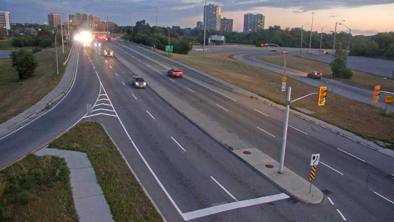 Traffic camera image at 2025-08-25 00:10:20