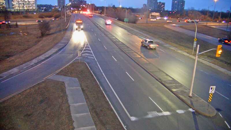 Traffic camera image at 2025-03-25 10:36:07