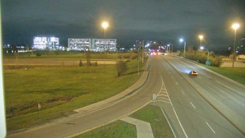 Traffic camera image at 2025-05-09 07:40:25