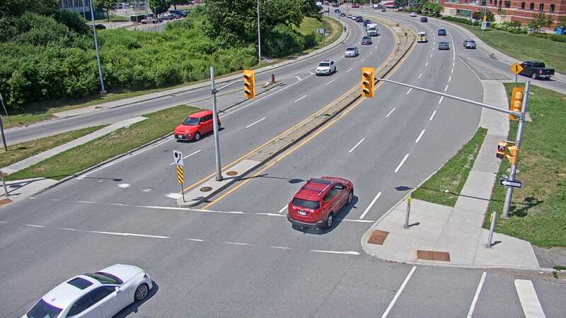 Traffic camera image at 2025-06-30 17:50:22