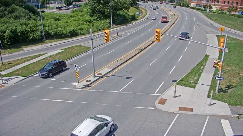 Traffic camera image at 2025-06-30 18:00:22