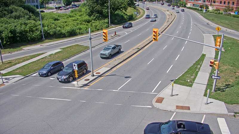 Traffic camera image at 2025-06-30 18:10:20