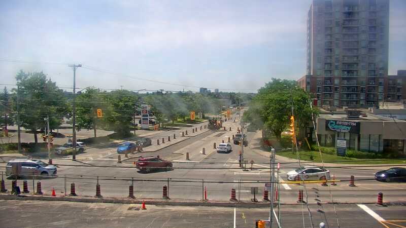 Traffic camera image at 2025-06-30 17:40:20