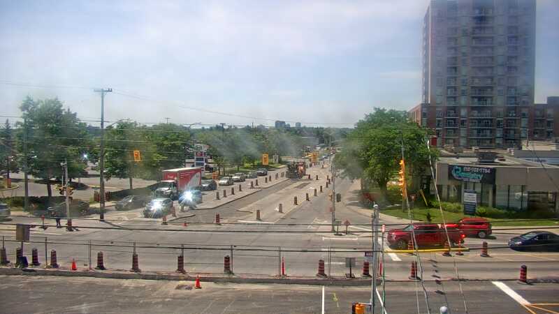 Traffic camera image at 2025-06-30 17:50:22