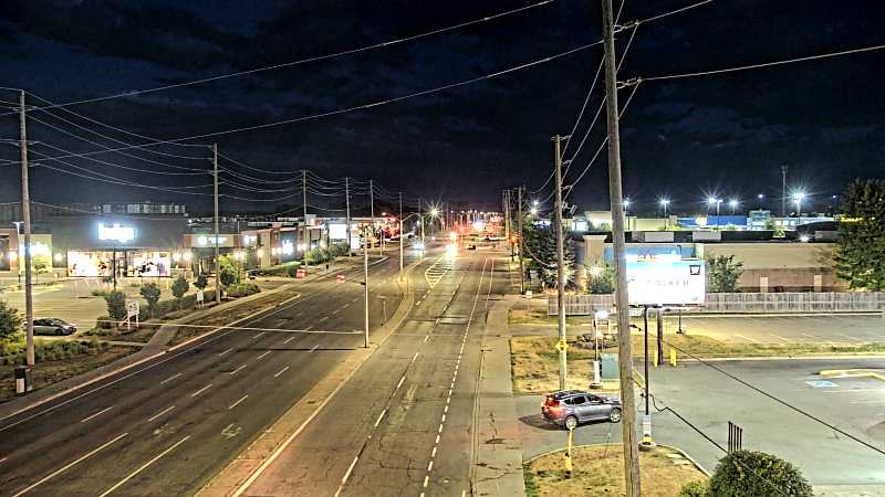Traffic camera image at 2025-08-25 00:40:20