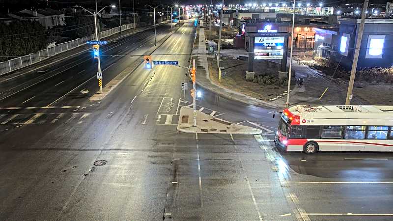 Traffic camera image at 2025-03-25 10:00:15