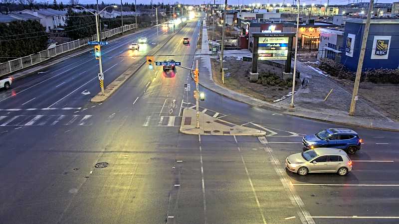 Traffic camera image at 2025-03-25 10:40:19