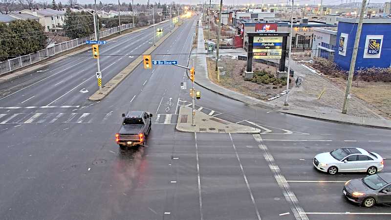 Traffic camera image at 2025-03-25 11:00:14