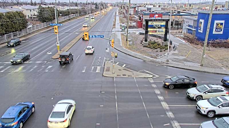 Traffic camera image at 2025-03-25 11:10:15